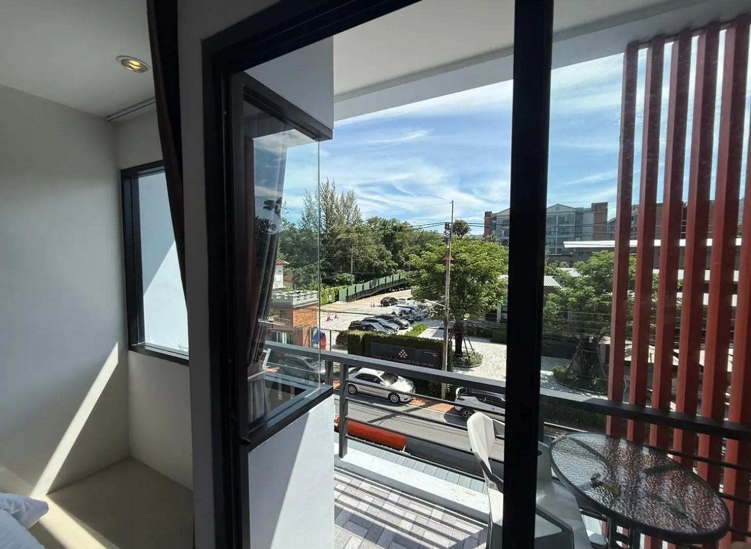 Jhen House Hotel Nai Yang